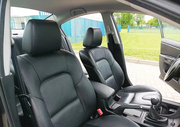 Mazda 3 cena 9900 przebieg: 64000, rok produkcji 2005 z Sochaczew małe 56